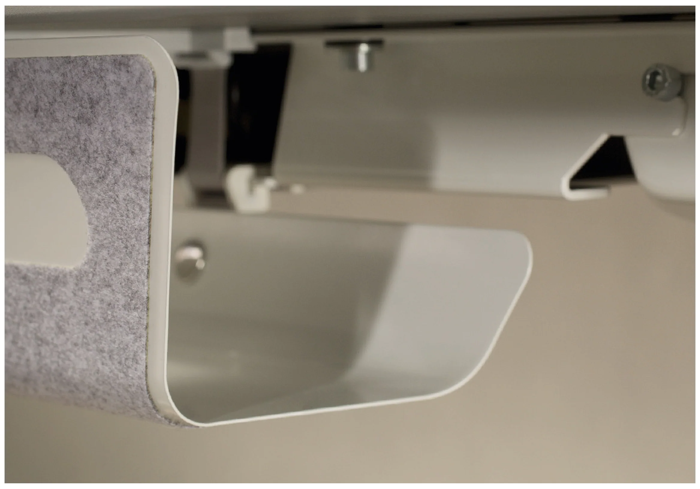 Karma Essence - Standing Desk - Image 9